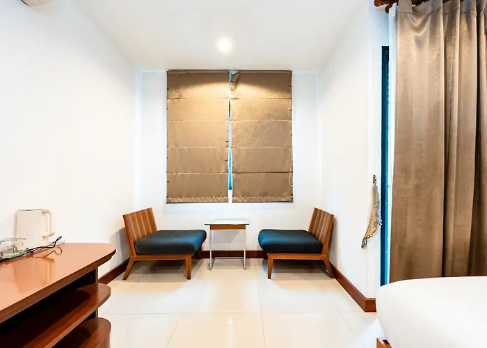 Yon Sukhumvit Soi 4 Bts Nana Apartment