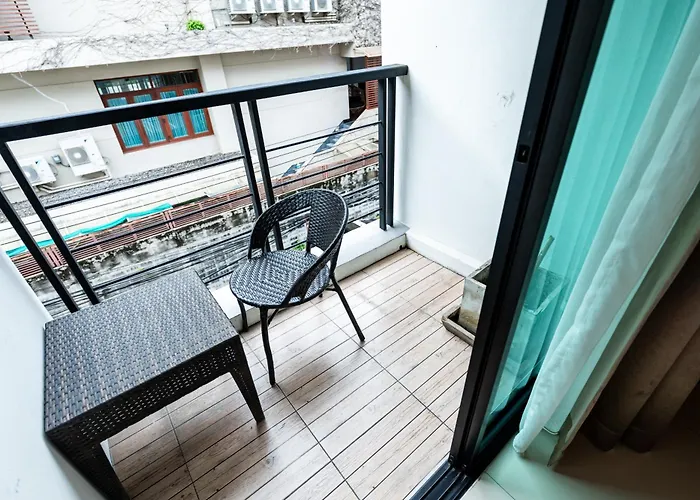 Yon Sukhumvit Soi 4 Bts Nana Bangkok