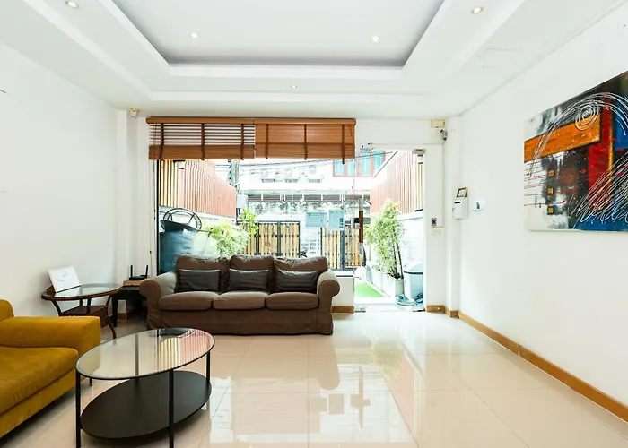 Yon Sukhumvit Soi 4 Bts Nana Apartment Bangkok