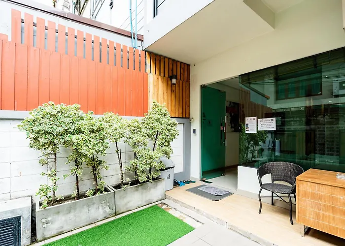 Yon Sukhumvit Soi 4 Bts Nana Bangkok