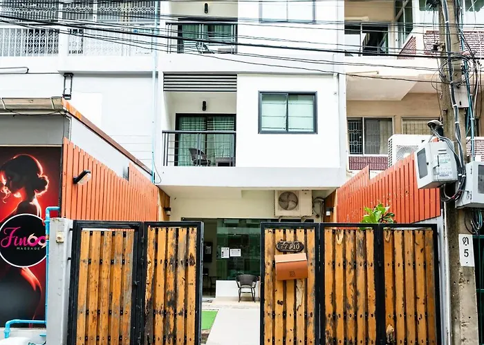 Yon Sukhumvit Soi 4 Bts Nana Apartment *